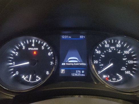 Used 2020 Nissan Rogue SV w/ Premium Package FWD image 23