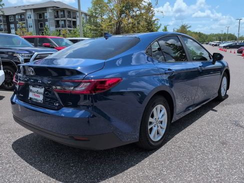 Used 2026 Toyota Camry LE w/ Convenience Package FWD image 6