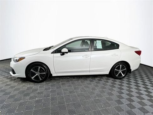 Used 2020 Subaru Impreza Premium image 3