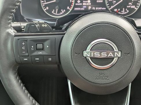 Used 2023 Nissan Pathfinder SL w/ Black Appearance Package image 20