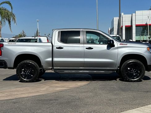 Used 2026 Chevrolet Silverado 1500 LT Trail Boss w/ LT Trail Boss Premium Package AWD/4WD image 3