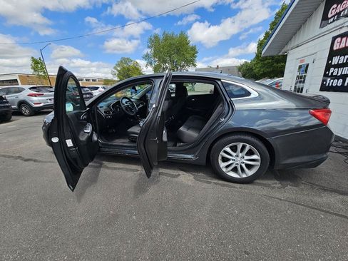 Used 2016 Chevrolet Malibu LT FWD image 23