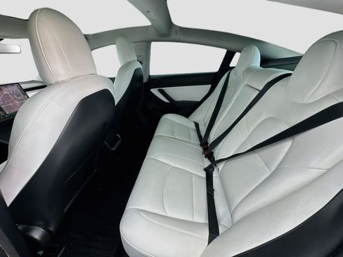 Used 2021 Tesla Model 3 Standard Range Plus RWD image 16