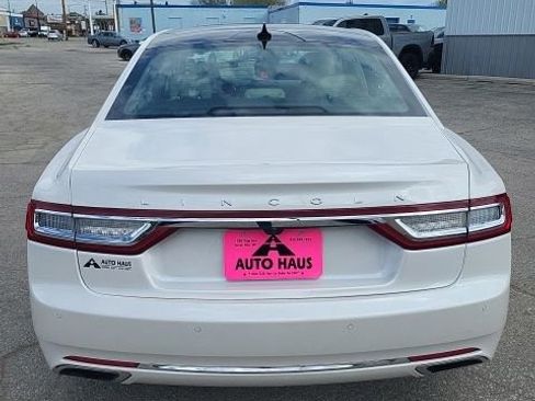 Used 2018 Lincoln Continental Reserve AWD/4WD image 24