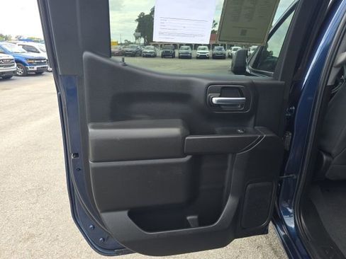 Used 2022 Chevrolet Silverado 1500 Custom image 31