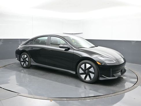 New 2025 Hyundai Ioniq 6 SE image 7