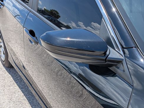 Used 2018 Honda Civic LX image 12