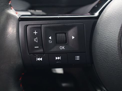 Used 2025 Nissan Kicks SR image 22