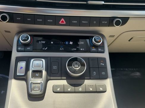 Used 2023 Hyundai Palisade Calligraphy FWD image 14