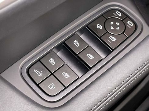 New 2025 Porsche Cayenne Turbo image 35