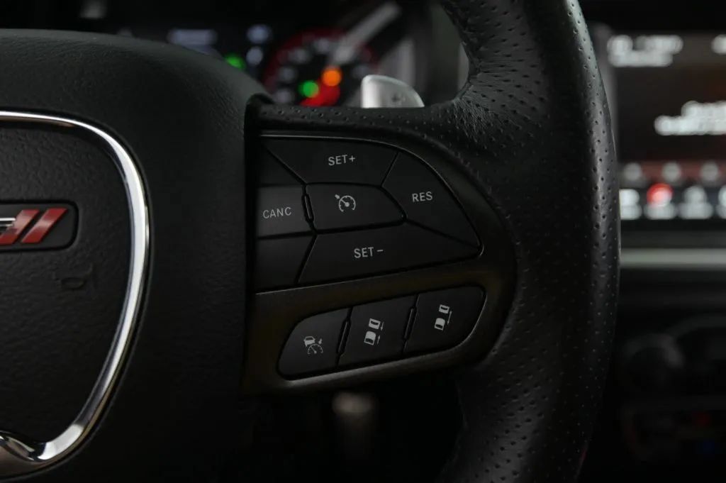 Used 2023 Dodge Charger R/T w/ Daytona Edition Group RWD image 25