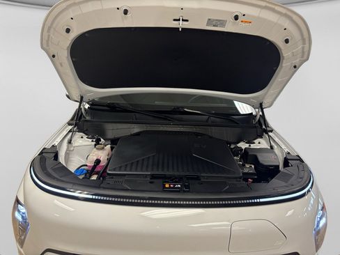 Used 2024 Hyundai Kona SEL FWD image 5
