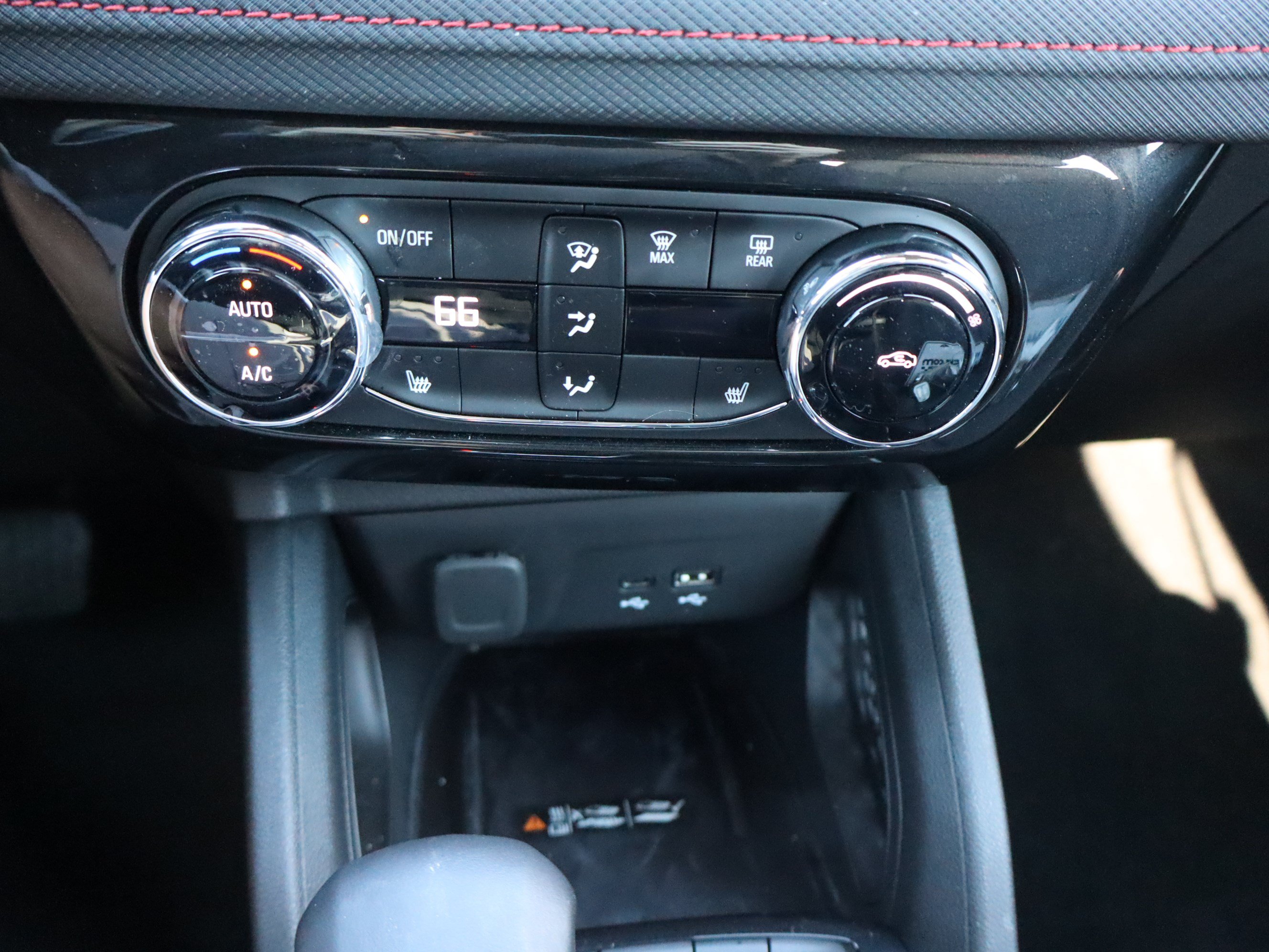Used 2026 Chevrolet TrailBlazer RS w/ Convenience Package FWD image 29