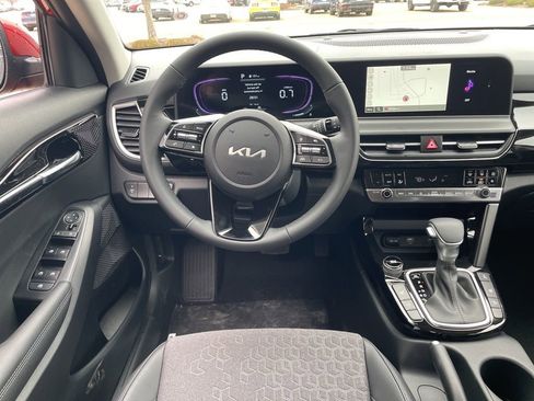 New 2026 Kia Seltos S image 12