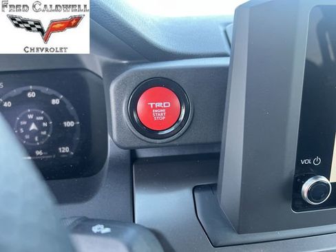 Used 2025 Toyota Tacoma TRD Off-Road image 22