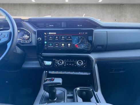 Certified 2023 GMC Sierra 1500 AT4 w/ Technology Package image 3