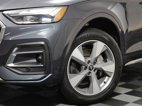 Used 2023 Audi Q5 2.0T Premium Plus w/ Premium Plus Package AWD/4WD image 3