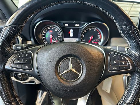 Used 2019 Mercedes-Benz GLA 250 w/ Convenience Package image 14