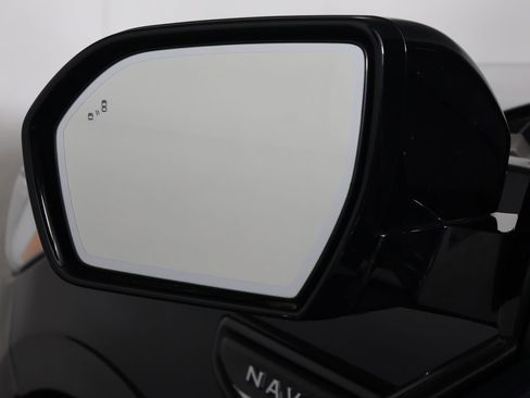 Used 2022 Lincoln Navigator Reserve AWD/4WD image 41