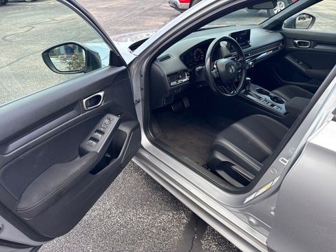 Used 2023 Honda Civic Sport image 13