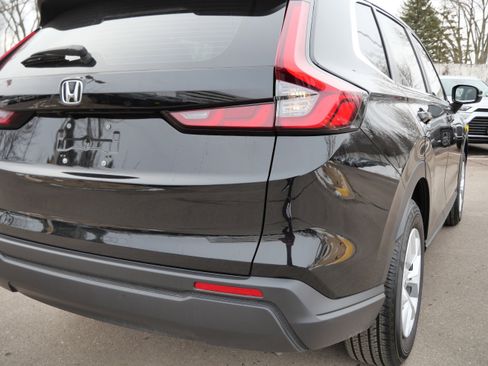 Used 2024 Honda CR-V LX image 17