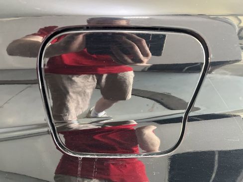 Used 2021 Toyota Sienna Limited image 41