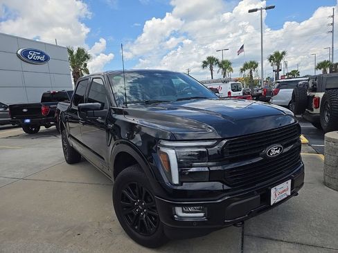 Used 2025 Ford F150 Platinum w/ FX4 Off-Road Package AWD/4WD image 1