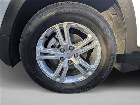 Used 2024 GMC Terrain SLE image 10