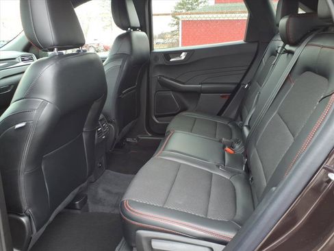 Certified 2023 Ford Escape ST-Line Select w/ Tech Pack #2 image 11