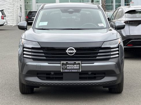 New 2025 Nissan Kicks SV w/ Illumination Package image 6