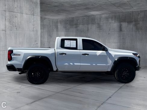 Certified 2024 Chevrolet Colorado Trail Boss w/ Technology Package AWD/4WD image 6