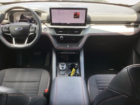 Used 2025 Ford Explorer ST-Line w/ Premium Package RWD image 4