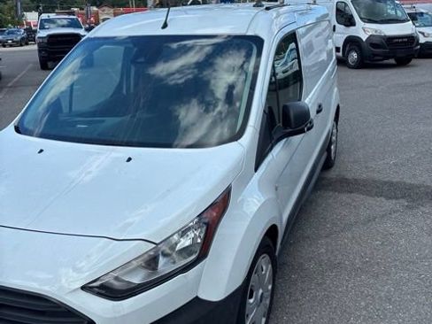Used 2023 Ford Transit Connect XL FWD image 4