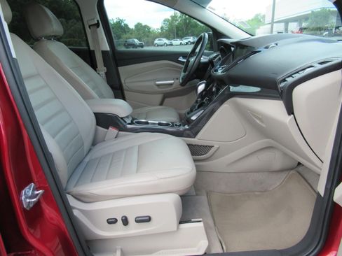 Used 2016 Ford Escape Titanium FWD image 10