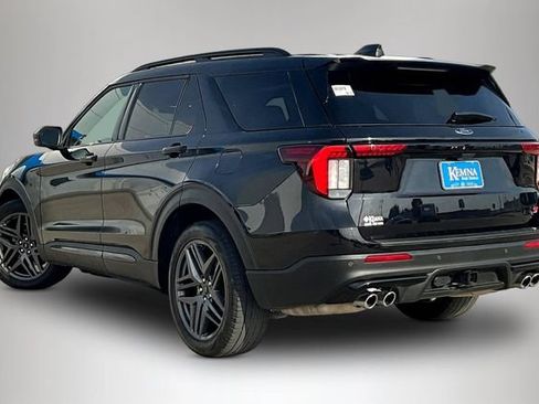 Used 2025 Ford Explorer ST AWD/4WD image 4