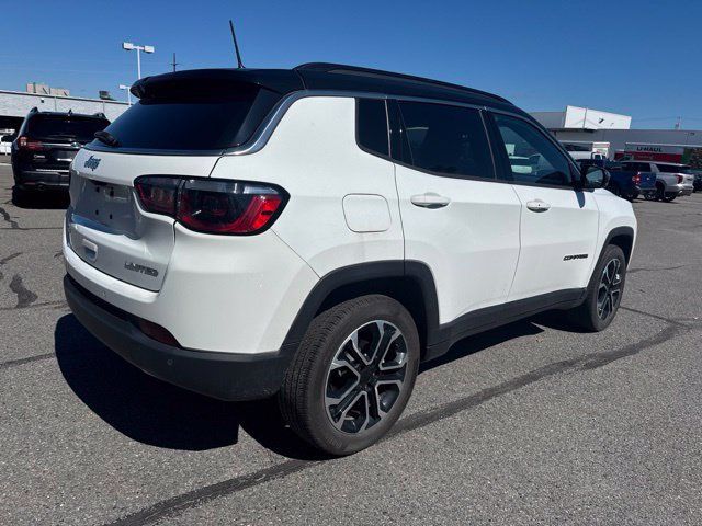 Used 2023 Jeep Compass Limited AWD/4WD image 5