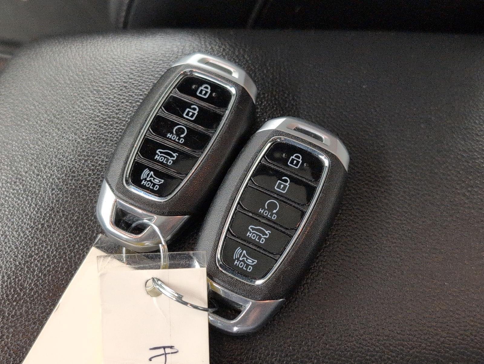 Used 2023 Hyundai Elantra Limited FWD image 27