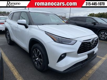 Used 2022 Toyota Highlander XLE
