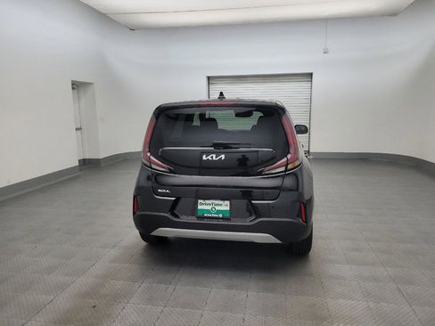 Used 2025 Kia Soul LX FWD image 7