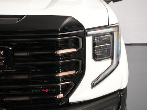 Used 2024 GMC Sierra 1500 AT4X w/ AT4X AEV Edition AWD/4WD image 6
