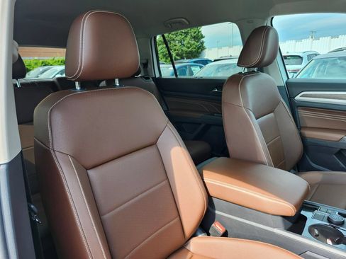 Certified 2023 Volkswagen Atlas SE AWD/4WD image 17