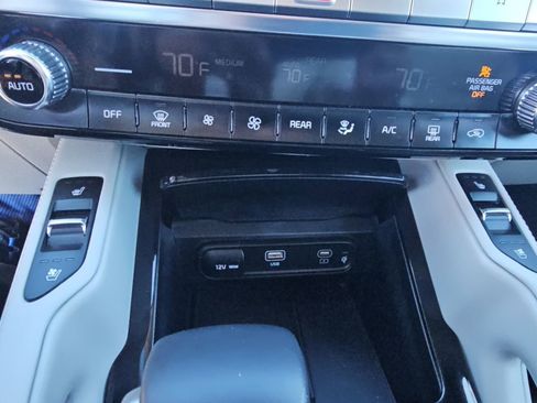 Used 2023 Kia Telluride SX image 19