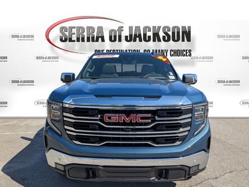 Used 2024 GMC Sierra 1500 SLT w/ SLT Premium Package image 8