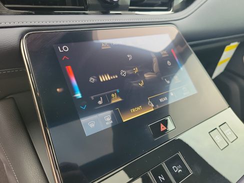 Certified 2026 INFINITI QX80 4WD w/ Sport Exterior Package image 32