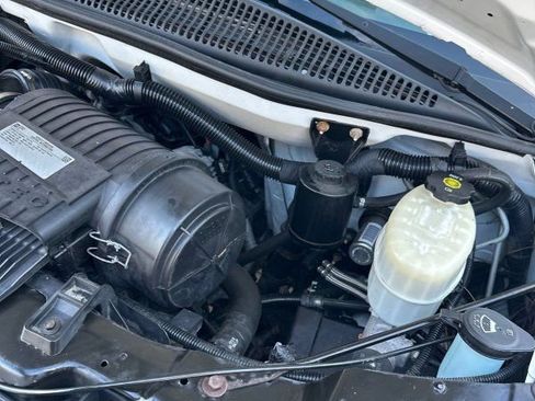 Used 2015 Chevrolet Express 3500 image 36