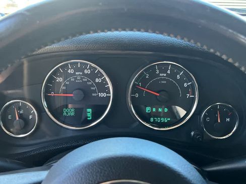 Used 2015 Jeep Wrangler Unlimited Sport w/ Quick Order Package 24S AWD/4WD image 28