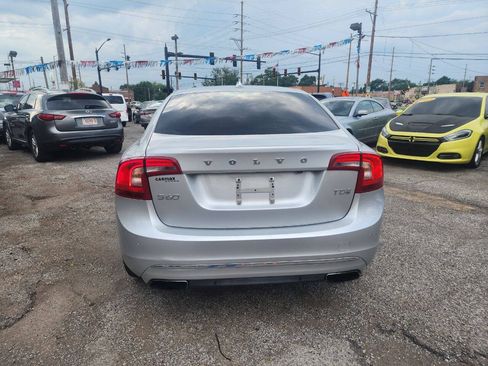 Used 2018 Volvo S60 T5 Inscription FWD image 6