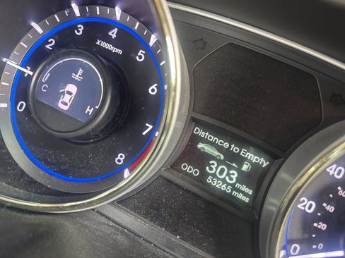 Used 2013 Hyundai Sonata Limited w/ Premium Pkg FWD image 8