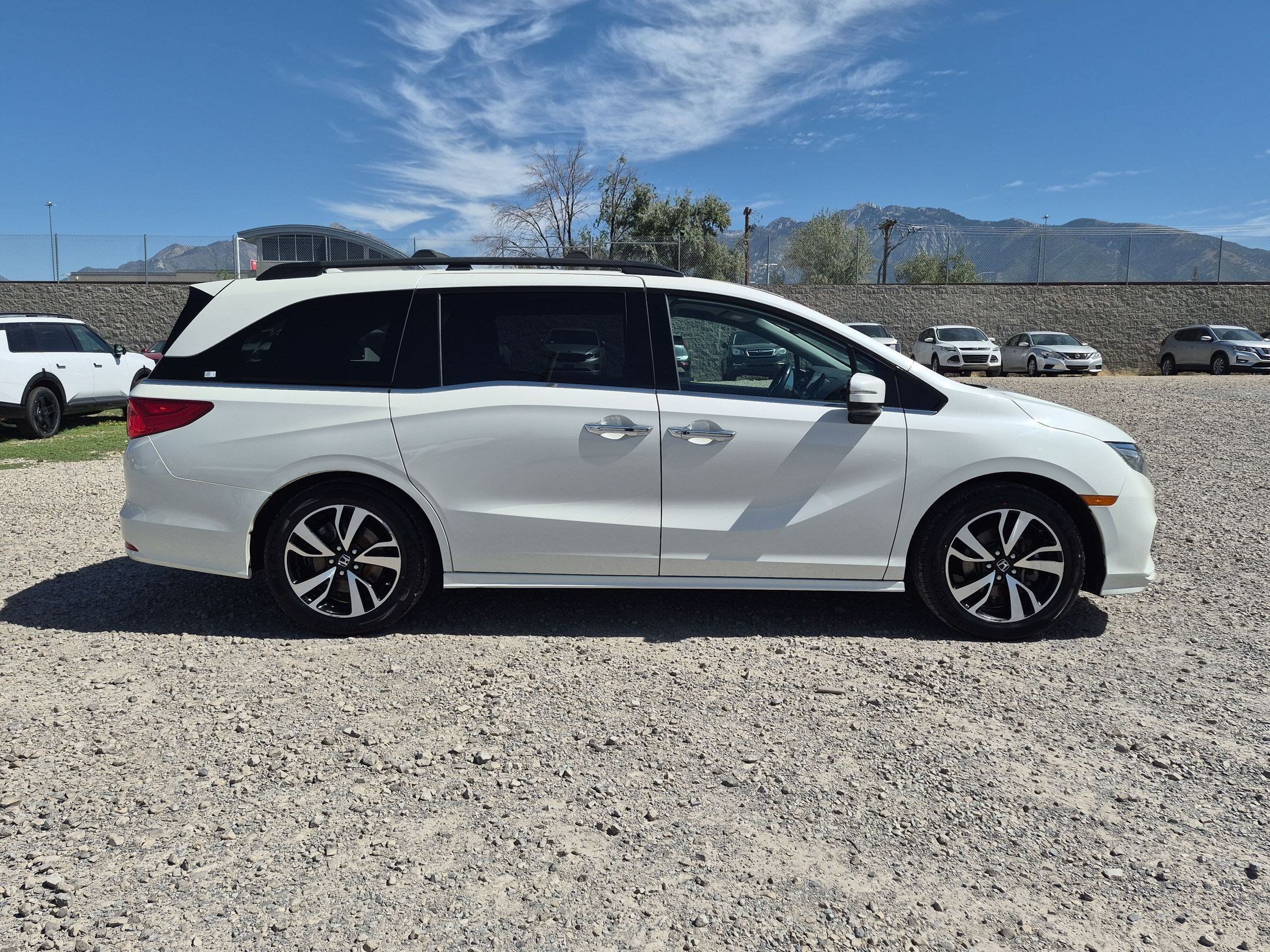 Used 2019 Honda Odyssey Elite image 6