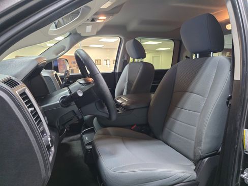 Used 2017 RAM 3500 Tradesman w/ Chrome Appearance Group image 15